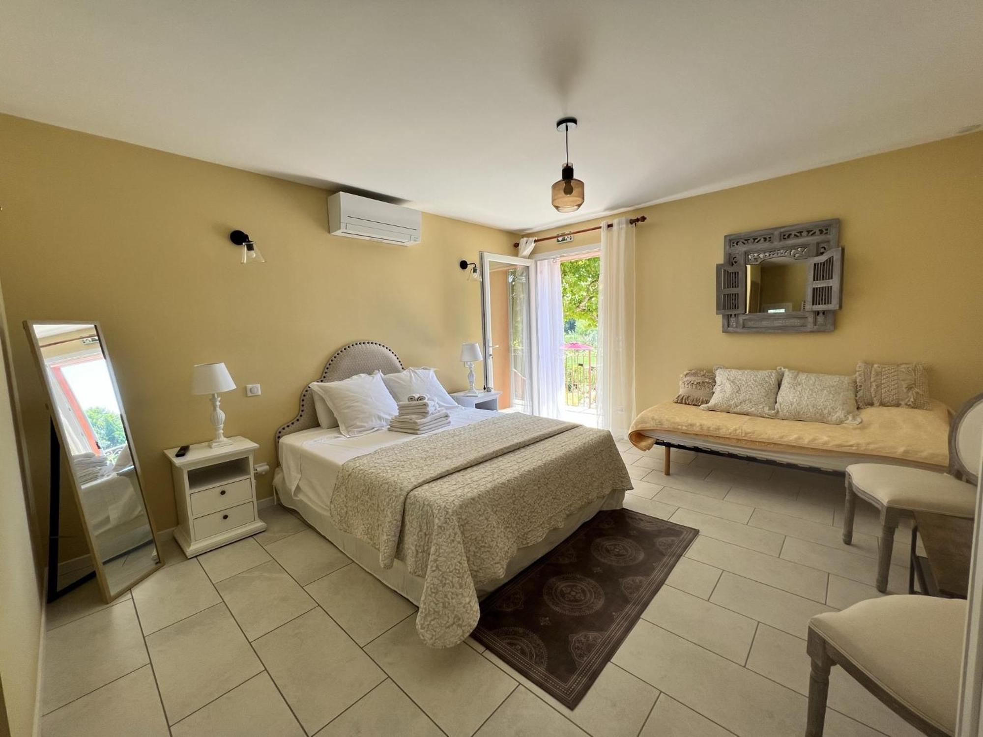 Bastide Des Martelieres Bed & Breakfast Salon-de-Provence Ngoại thất bức ảnh